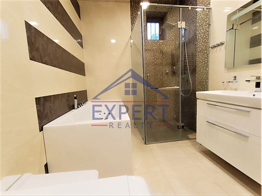 ԱՎԱՆ-ԱՌԻՆՋ, ՊԱՐՈՒՅՐ ՍԵՎԱԿ ԹԱՂԱՄԱՍ, 2 ՀԱՐԿԱՆԻ ԱՌԱՆՁՆԱՏՈՒՆ