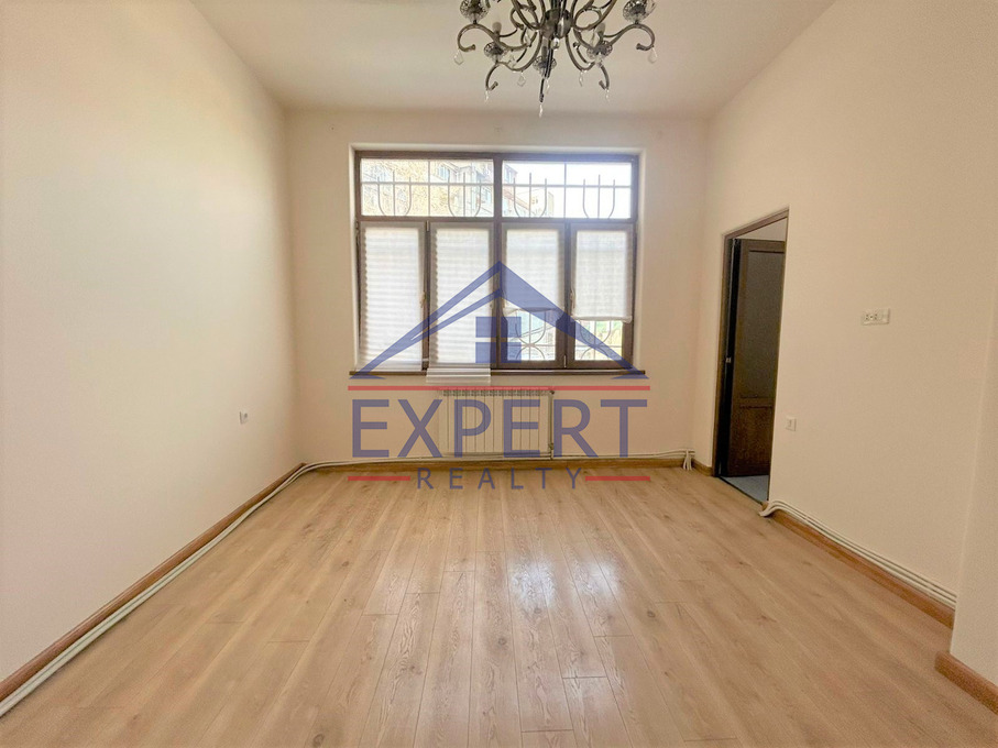 ԿԵՆՏՐՈՆ, ԽԱՆՋՅԱՆ ՓՈՂՈՑ, 120 ՔՄ