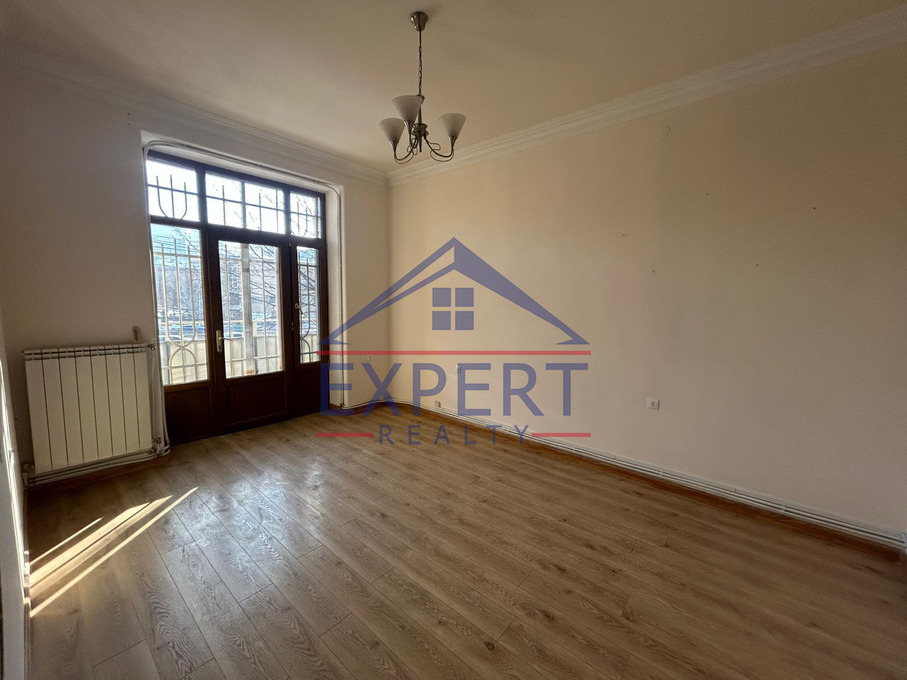 ԿԵՆՏՐՈՆ, ԽԱՆՋՅԱՆ ՓՈՂՈՑ, 120 ՔՄ