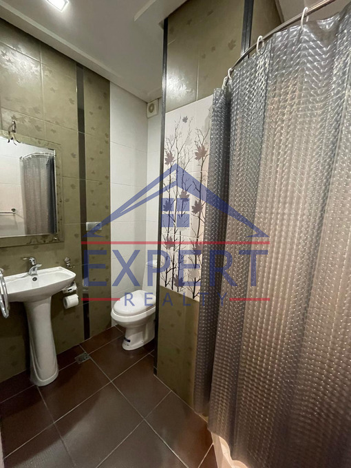 ԿԵՆՏՐՈՆ, ՀԱՆՐԱՊԵՏՈՒԹՅԱՆ ՓՈՂՈՑ, 4 ՍԵՆՅԱԿ