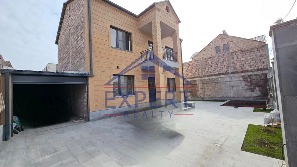 ԴԱՎԹԱՇԵՆ, ՍԱՄՎԵԼ ԳևՈՐԳՅԱՆ ՓՈՂՈՑ, 2 ՀԱՐԿԱՆԻ ՔԱՐԵ ՏՈՒՆ