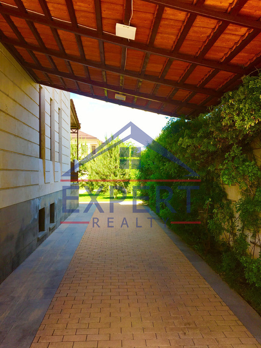 ԱՎԱՆ, ԾԱՐԱՎ ԱՂԲՅՈՒՐԻ ՓՈՂՈՑ, 8+ ՍԵՆՅԱԿ