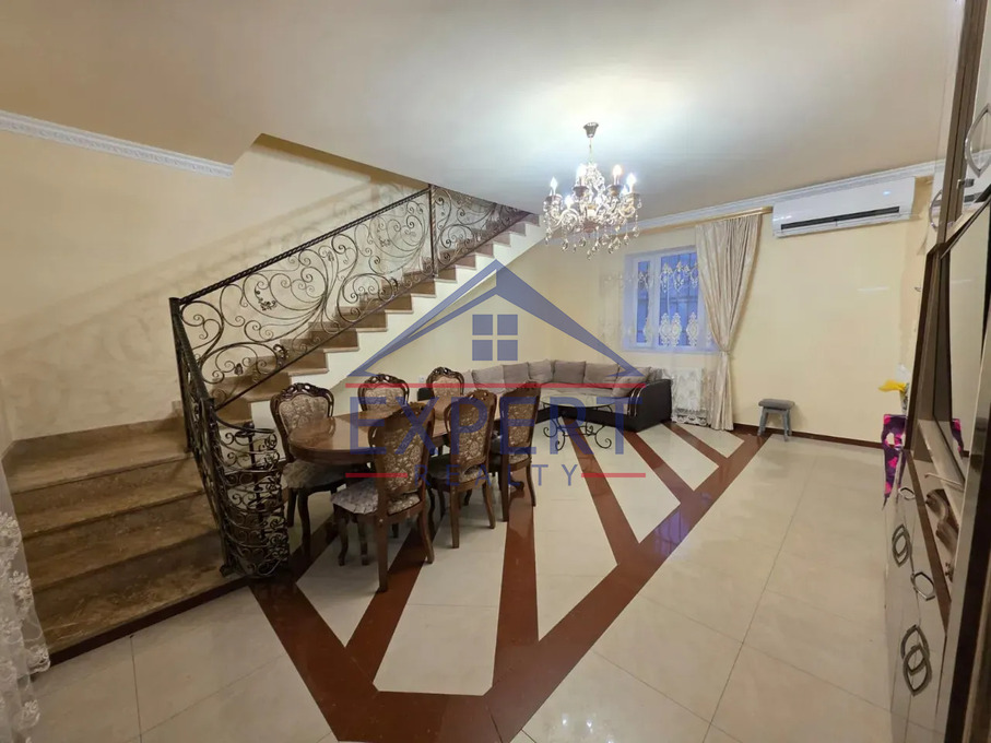 ԴԱՎԹԱՇԵՆ, 3-ՐԴ ԹԱՂԱՄԱՍ, 2 ՀԱՐԿԱՆԻ ՔԱՐԵ ՏՈՒՆ