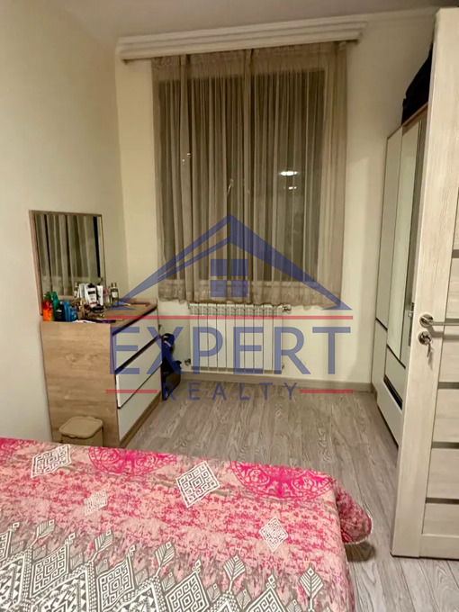 ԱՐԱԲԿԻՐ, ՆԻԿՈՂԱՅՈՍ ՏԻԳՐԱՆՅԱՆ ՓՈՂՈՑ, 3 ՍԵՆՅԱԿ