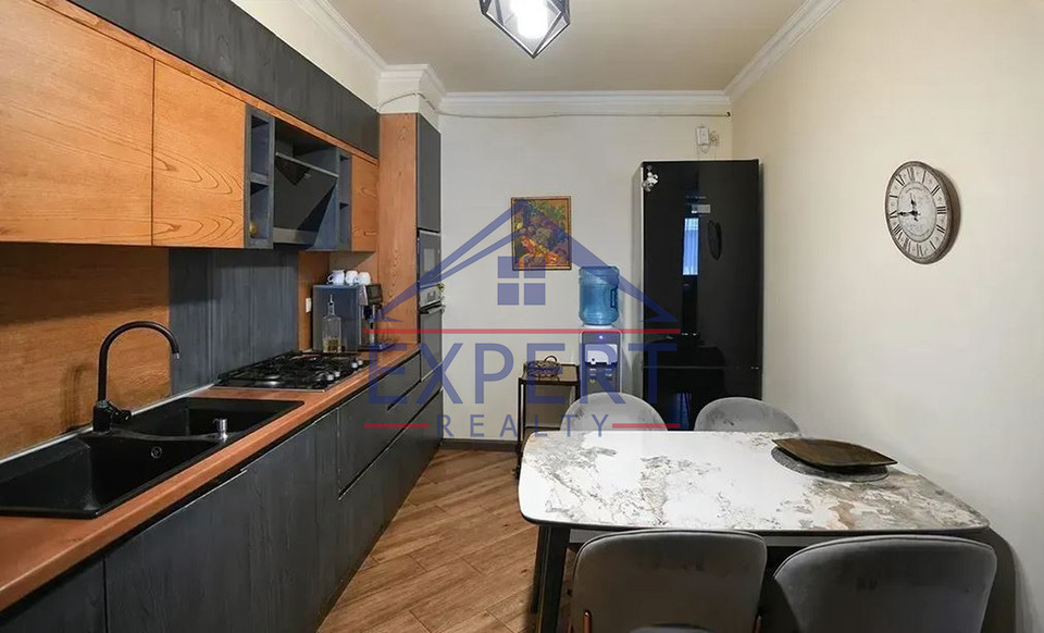 ԱՋԱՓՆՅԱԿ, ԼԵՆԻՆԳՐԱԴՅԱՆ ՓՈՂՈՑ, 4 ՍԵՆՅԱԿ
