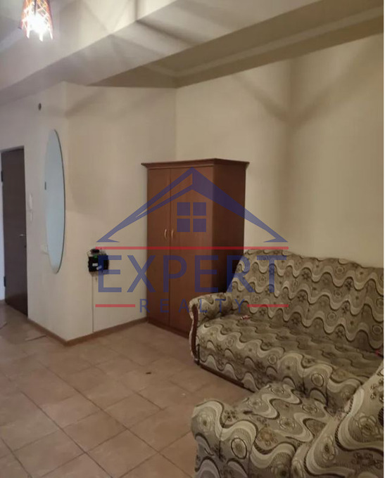 ՔԱՆԱՔԵՌ-ԶԵՅԹՈՒՆ,ՊԱՐՈՒՅՐ ՍԵՎԱԿԻ ՓՈՂՈՑ,4 ՍԵՆՅԱԿ