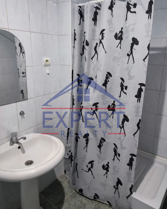 ՔԱՆԱՔԵՌ-ԶԵՅԹՈՒՆ,ՊԱՐՈՒՅՐ ՍԵՎԱԿԻ ՓՈՂՈՑ,4 ՍԵՆՅԱԿ