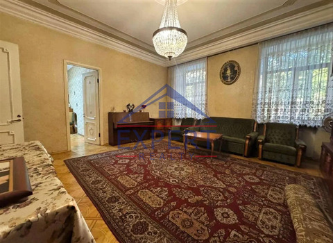 ԷՐԵԲՈՒՆԻ, ՏԻԳՐԱՆ ՄԵԾԻ ՊՈՂՈՏԱ, 4 ՍԵՆՅԱԿ