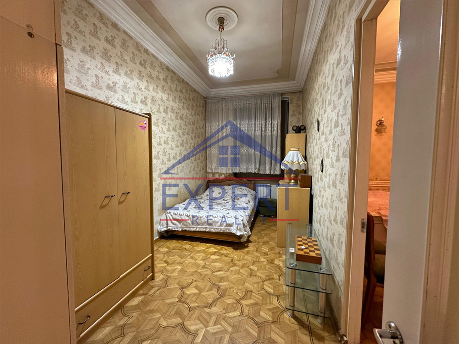 ԷՐԵԲՈՒՆԻ, ՏԻԳՐԱՆ ՄԵԾԻ ՊՈՂՈՏԱ, 4 ՍԵՆՅԱԿ