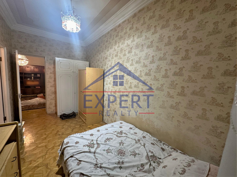 ԷՐԵԲՈՒՆԻ, ՏԻԳՐԱՆ ՄԵԾԻ ՊՈՂՈՏԱ, 4 ՍԵՆՅԱԿ