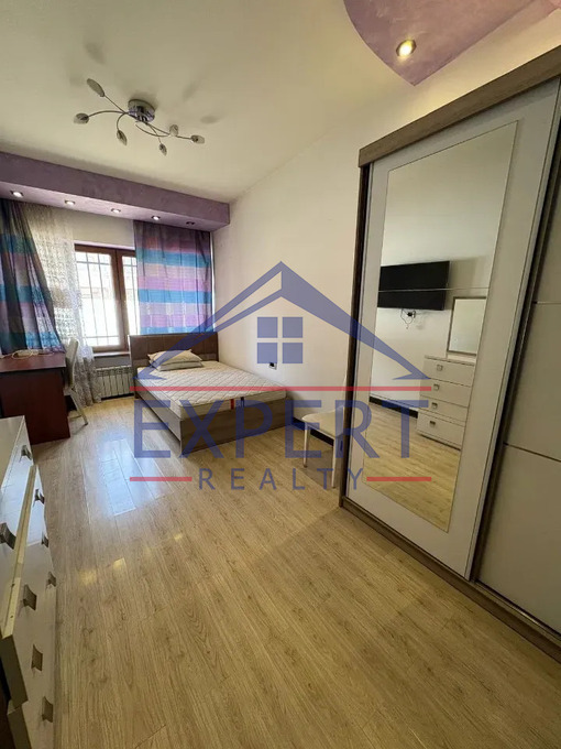 ԱՐԱԲԿԻՐ, ՀԱԿՈԲ ՀԱԿՈԲՅԱՆ ՓՈՂՈՑ, 3 ՀԱՐԿԱՆԻ ԹԱՈՒՆՀԱՈՒՍ
