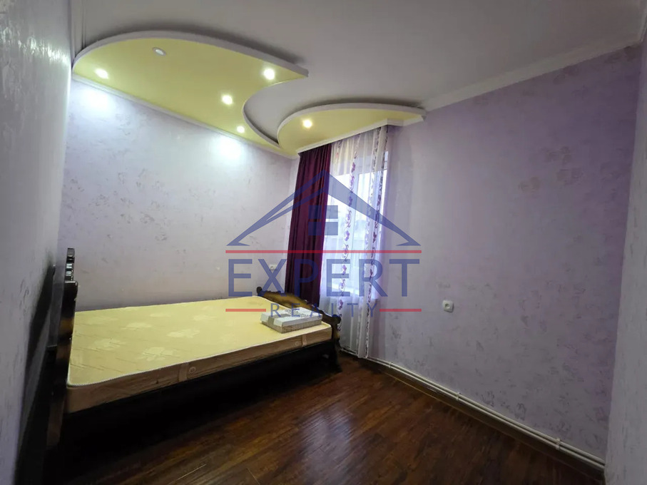 ԴԱՎԹԱՇԵՆ, 3-ՐԴ ԹԱՂԱՄԱՍ, 2 ՀԱՐԿԱՆԻ ՔԱՐԵ ՏՈՒՆ