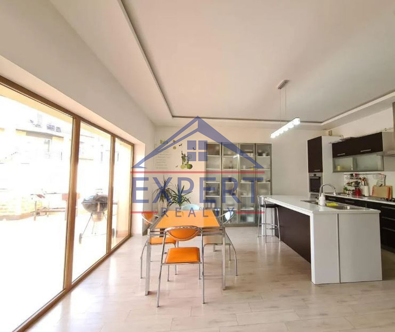 ՆՈՐ ՆՈՐՔ, ԲԱԳՐԵՎԱՆԴ ԹԱՂԱՄԱՍ, 5 ՍԵՆՅԱԿ