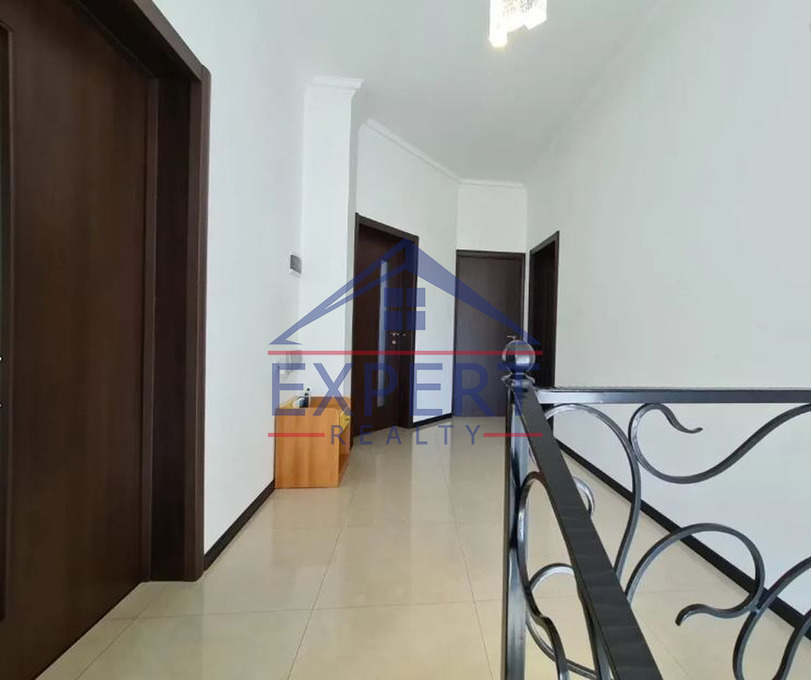 ՆՈՐ ՆՈՐՔ, ԲԱԳՐԵՎԱՆԴ ԹԱՂԱՄԱՍ, 5 ՍԵՆՅԱԿ