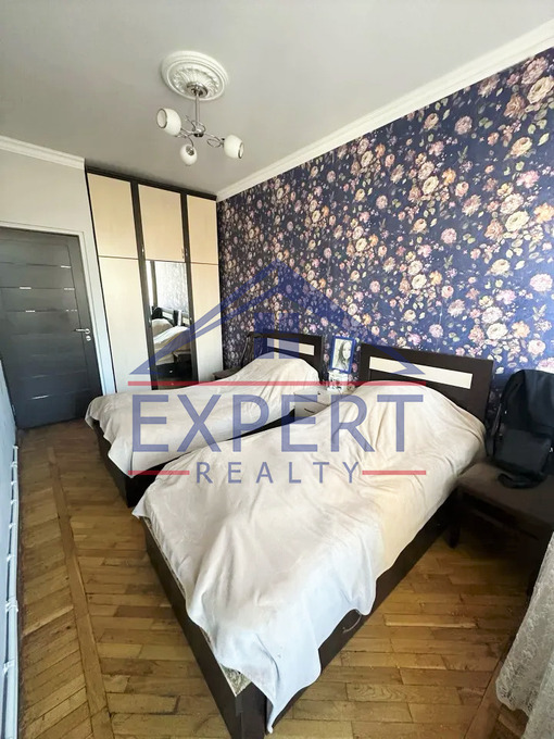 ԱՐԱԲԿԻՐ, ՄԱՄԻԿՈՆՅԱՆՑ ՓՈՂՈՑ, 3 ՍԵՆՅԱԿ