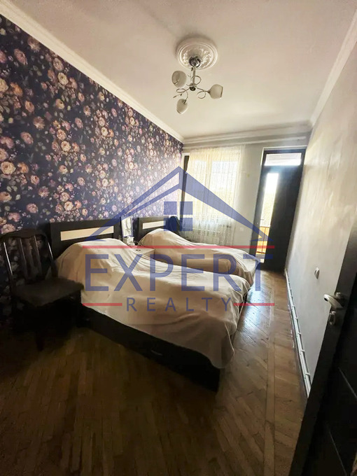 ԱՐԱԲԿԻՐ, ՄԱՄԻԿՈՆՅԱՆՑ ՓՈՂՈՑ, 3 ՍԵՆՅԱԿ