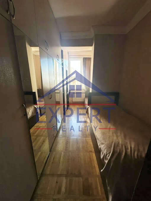 ԱՐԱԲԿԻՐ, ՄԱՄԻԿՈՆՅԱՆՑ ՓՈՂՈՑ, 3 ՍԵՆՅԱԿ