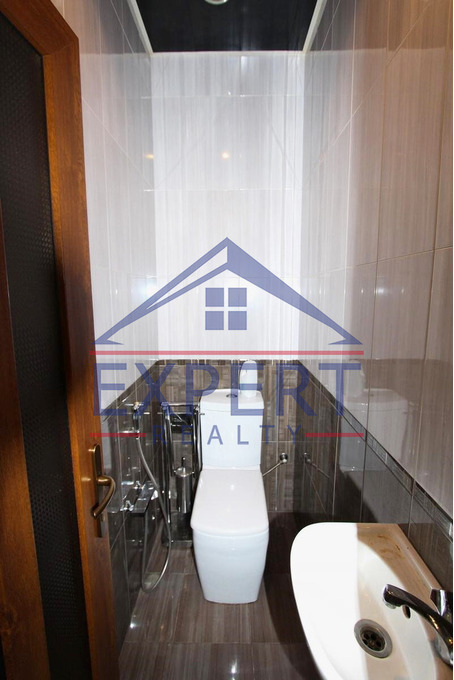 ԱՐԱԲԿԻՐ, ԱՅԳԵՁՈՐԻ ՓՈՂՈՑ, 3 ՍԵՆՅԱԿ