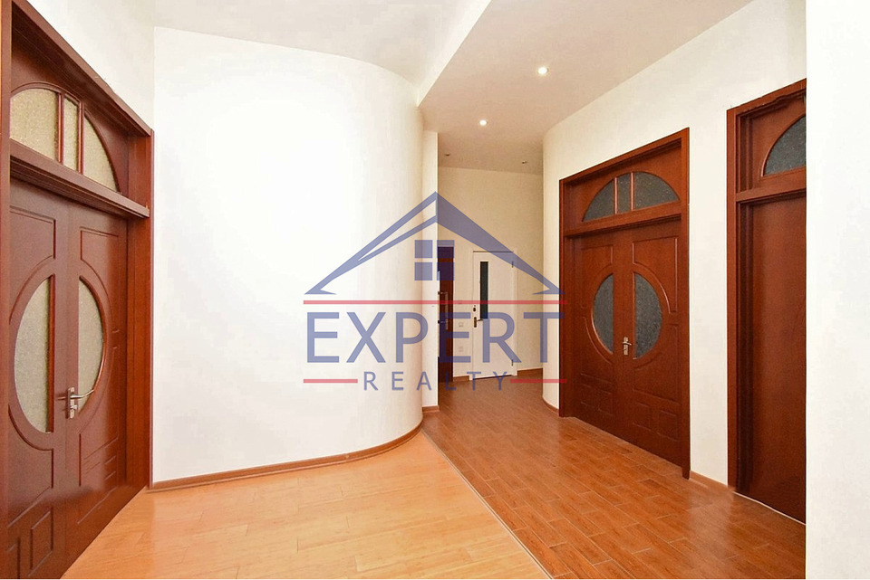 ՄԱԼԱԹԻԱ ՍԵԲԱՍՏԻԱ, ՆՈՅ ԹԱՂԱՄԱՍ, 8+ ՍԵՆՅԱԿ