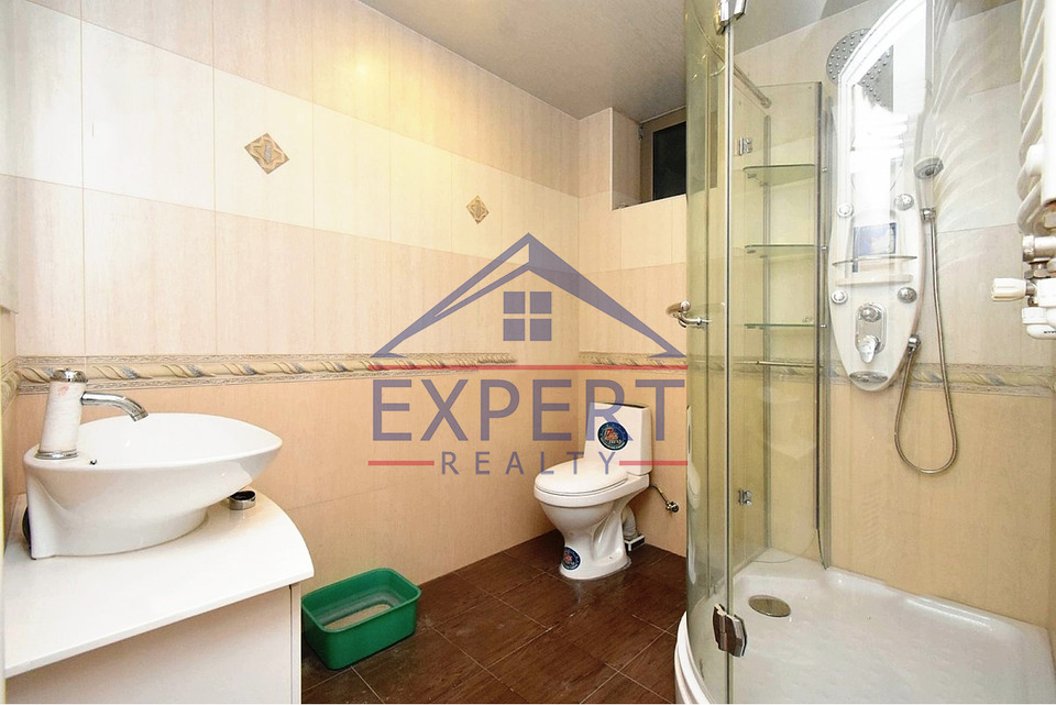 ՄԱԼԱԹԻԱ ՍԵԲԱՍՏԻԱ, ՆՈՅ ԹԱՂԱՄԱՍ, 8+ ՍԵՆՅԱԿ