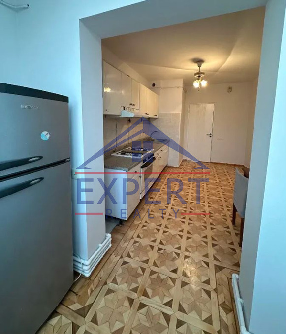 ՔԱՆԱՔԵՌ-ԶԵՅԹՈՒՆ, ՊԱՐՈՒՅՐ ՍԵՒԱԿԻ ՓՈՂՈՑ,  4 ՍԵՆՅԱԿ