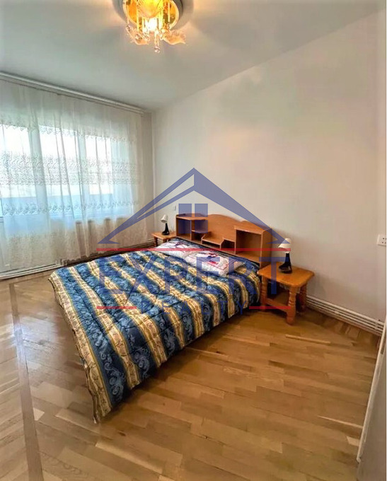 ՔԱՆԱՔԵՌ-ԶԵՅԹՈՒՆ, ՊԱՐՈՒՅՐ ՍԵՒԱԿԻ ՓՈՂՈՑ,  4 ՍԵՆՅԱԿ