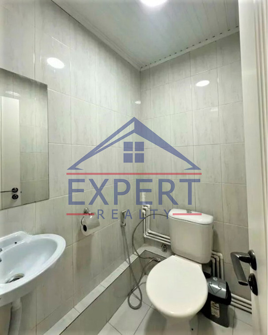 ՔԱՆԱՔԵՌ-ԶԵՅԹՈՒՆ, ՊԱՐՈՒՅՐ ՍԵՒԱԿԻ ՓՈՂՈՑ,  4 ՍԵՆՅԱԿ