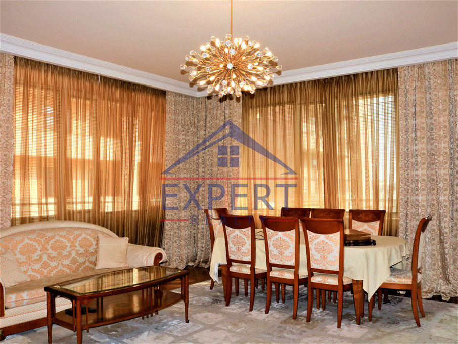 ԿԵՆՏՐՈՆ, ՊՈՒՇԿԻՆԻ ՓՈՂՈՑ, 6 ՍԵՆՅԱԿ