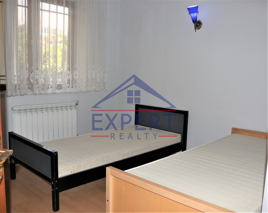 ՔԱՆԱՔԵՌ ԶԵՅԹՈՒՆ, ԲԱԲԱՅԱՆ ՓՈՂՈՑ, 5 ՍԵՆՅԱԿ