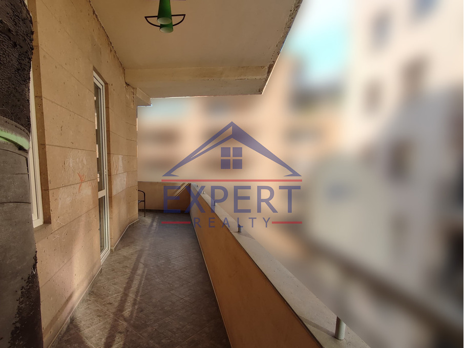 ԿԵՆՏՐՈՆ, ՊՈՒՇԿԻՆԻ ՓՈՂՈՑ, 6 ՍԵՆՅԱԿ