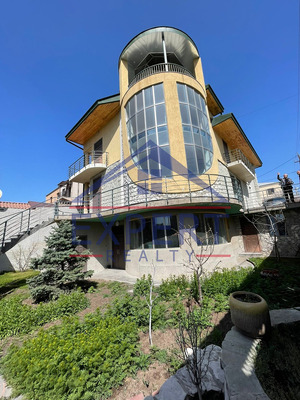 ՄԱԼԱԹԻԱ ՍԵԲԱՍՏԻԱ, ՆՈՅ ԹԱՂԱՄԱՍ, 8+ ՍԵՆՅԱԿ
