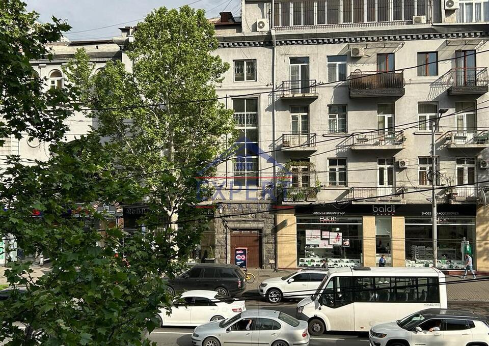 ԿԵՆՏՐՈՆ, ՄԱՇՏՈՑԻ ՊՈՂՈՏԱ, 2 ՍԵՆՅԱԿ