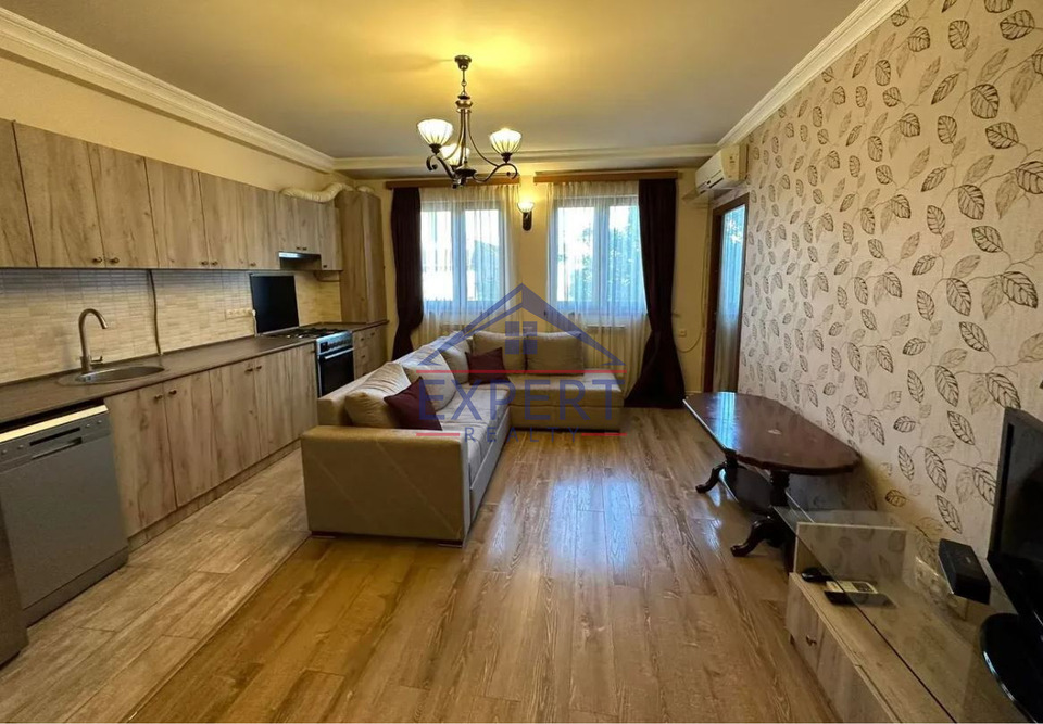 ԿԵՆՏՐՈՆ, ՏԻԳՐԱՆ ՄԵԾ ՊՈՂՈՏԱ, 3 ՍԵՆՅԱԿ