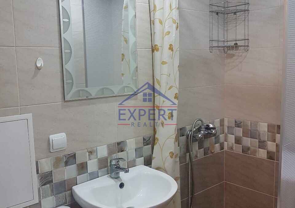 ԱՐԱԲԿԻՐ, ԿՈՄԻՏԱՍԻ ՊՈՂՈՏԱ, 2 ՍԵՆՅԱԿ