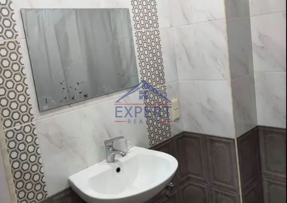 ԱՐԱԲԿԻՐ, ԿՈՄԻՏԱՍԻ ՊՈՂՈՏԱ, 2 ՍԵՆՅԱԿ