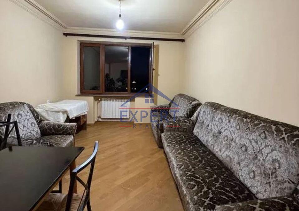 ՔԱՆԱՔԵՌ ԶԵՅԹՈՒՆ, ԴԱՎԻԹ ԱՆՀԱՂԹԻ ՓՈՂՈՑ, 3 ՍԵՆՅԱԿ