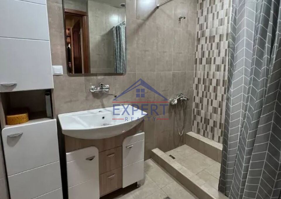 ՔԱՆԱՔԵՌ ԶԵՅԹՈՒՆ, ԴԱՎԻԹ ԱՆՀԱՂԹԻ ՓՈՂՈՑ, 3 ՍԵՆՅԱԿ