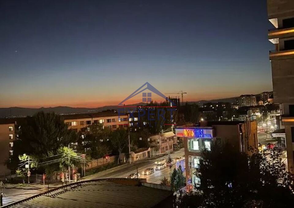 ՔԱՆԱՔԵՌ ԶԵՅԹՈՒՆ, ԴԱՎԻԹ ԱՆՀԱՂԹԻ ՓՈՂՈՑ, 3 ՍԵՆՅԱԿ