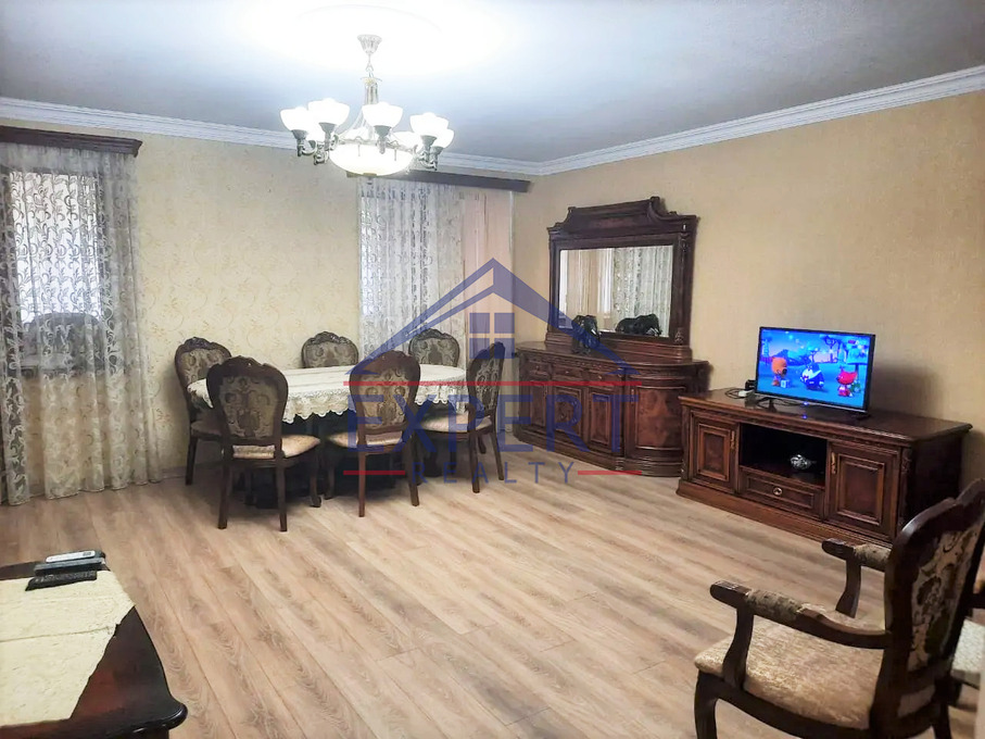 ԱՐԱԲԿԻՐ, ԱՐԱՄ ԽԱՉԱՏՐՅԱՆ ՓՈՂՈՑ, 3 ՍԵՆՅԱԿ