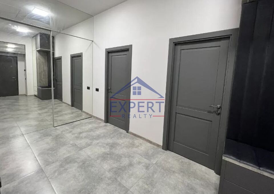 ԿԵՆՏՐՈՆ, ՄԱՇՏՈՑԻ ՊՈՂՈՏԱ, 4 ՍԵՆՅԱԿ