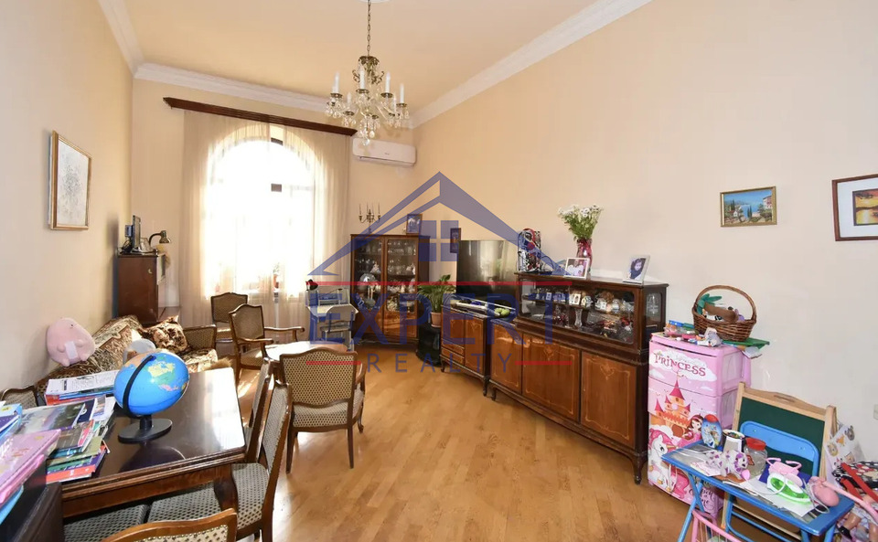 ԿԵՆՏՐՈՆ, ՄՈՍԿՈՎՅԱՆ ՓՈՂՈՑ, 5 ՍԵՆՅԱԿ