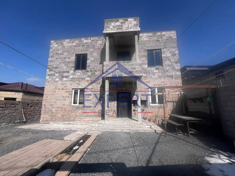 ԱՋԱՓՆՅԱԿ, ՍԻԼԻԿՅԱՆ ԹԱՂԱՄԱՍ, 2 ՀԱՐԿԱՆԻ ԱՌԱՆՁՆԱՏՈՒՆ