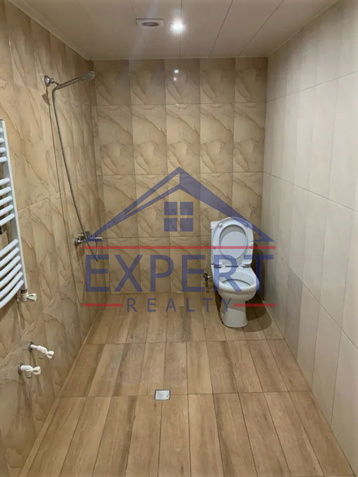 ՆՈՐՔ ՄԱՐԱՇ, ՍԵՐՈ ԽԱՆԶԱԴՅԱՆ, 5 ՍԵՆՅԱԿ