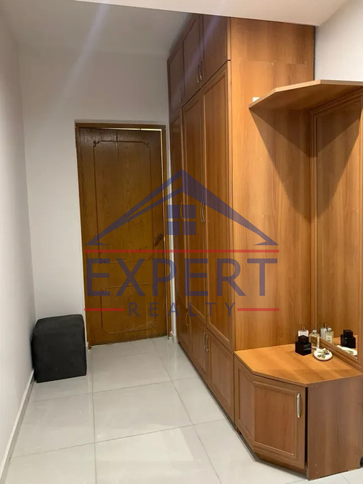ՆՈՐՔ ՄԱՐԱՇ, ՍԵՐՈ ԽԱՆԶԱԴՅԱՆ, 5 ՍԵՆՅԱԿ