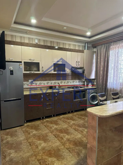 ՔԱՆԱՔԵՌ ԶԵՅԹՈՒՆ, ՖԱՆԱՐՋՅԱՆ ՓՈՂՈՑ, 3 ՍԵՆՅԱԿ