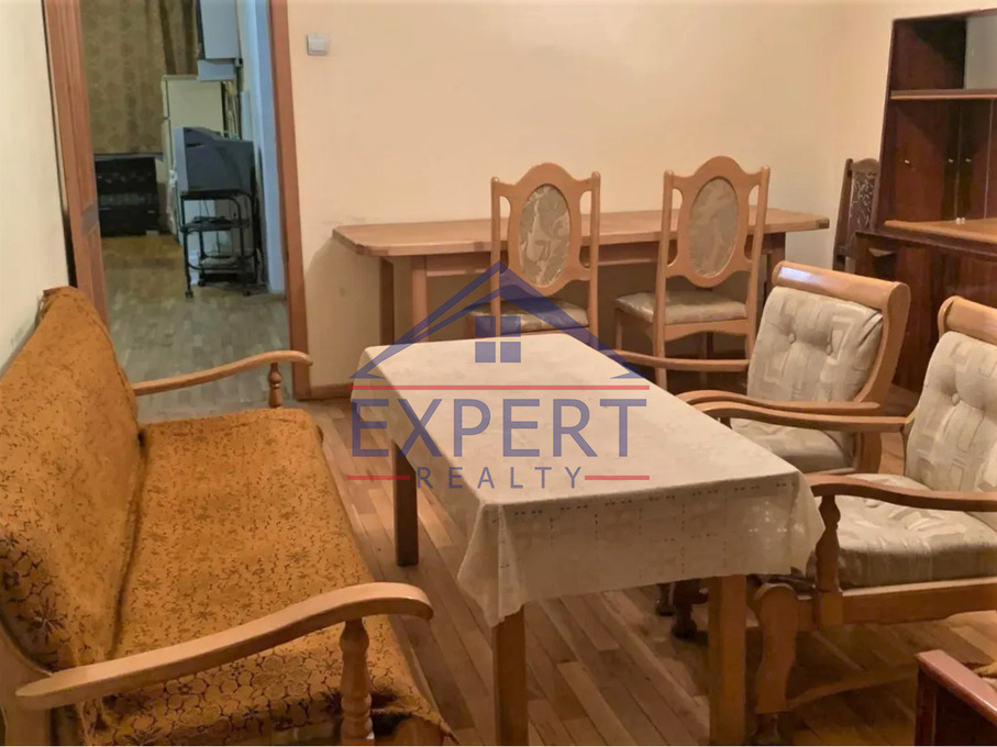 ԱՐԱԲԿԻՐ, ՎԻԿՏՈՐ ՀԱՄԲԱՐՁՈՒՄՅԱՆ, 3 ՍԵՆՅԱԿ