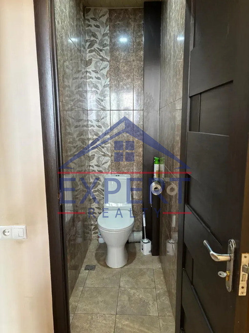 ԱՋԱՓՆՅԱԿ, ՆՈՐԱՇԵՆ ԹԱՂԱՄԱՍ, 3 ՍԵՆՅԱԿ