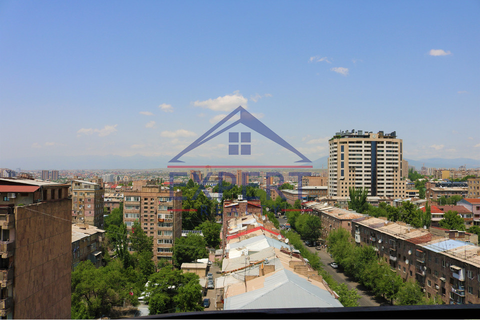 ԱՐԱԲԿԻՐ, ՀՐԱՉՅԱ ՔՈՉԱՐԻ ՓՈՂՈՑ, 3 ՍԵՆՅԱԿ