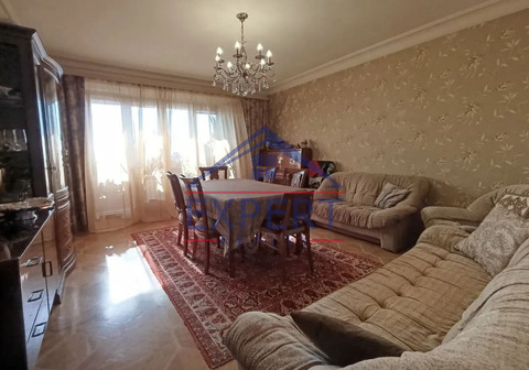 ԷՐԵԲՈՒՆԻ, ԱԶԱՏԱՄԱՐՏԻԿՆԵՐԻ ՓՈՂՈՑ, 3 ՍԵՆՅԱԿ