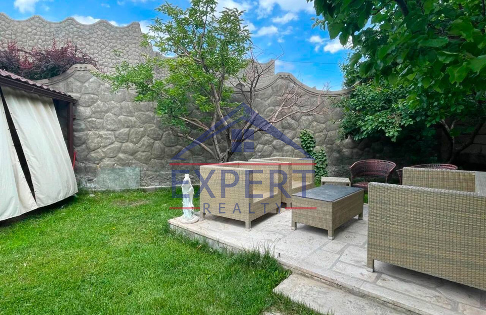 ԱՋԱՓՆՅԱԿ, ՍԻԼԻԿՅԱՆ Թ, 5 ՍԵՆՅԱԿ